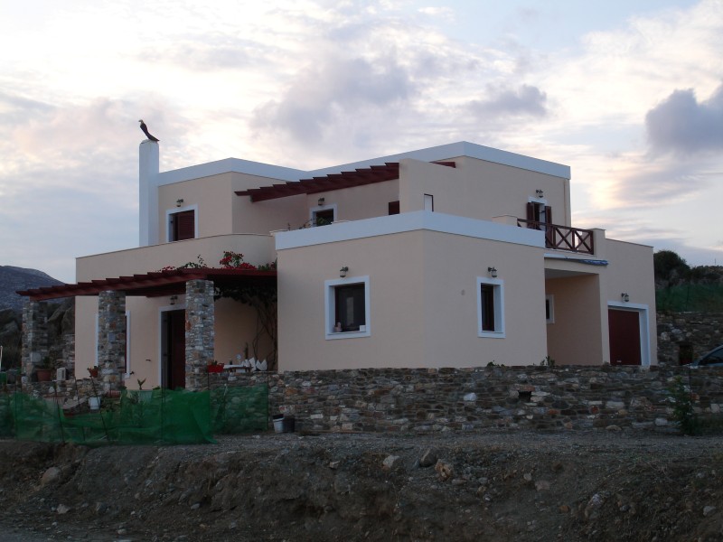 Διόροφη κατοικία στη Βάρη